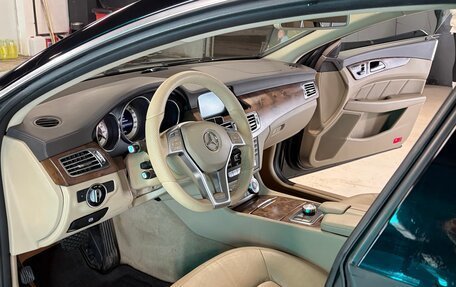 Mercedes-Benz CLS, 2012 год, 2 180 000 рублей, 20 фотография