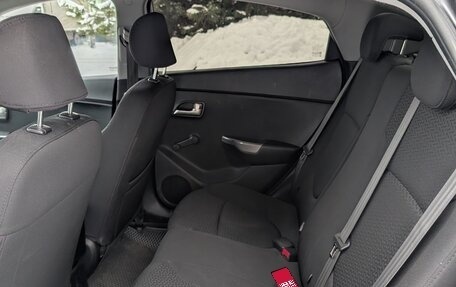 KIA Rio III рестайлинг, 2013 год, 780 000 рублей, 16 фотография