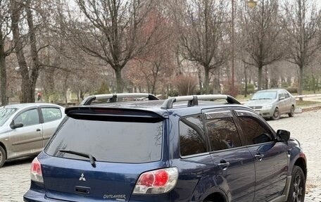 Mitsubishi Outlander III рестайлинг 3, 2003 год, 650 000 рублей, 4 фотография