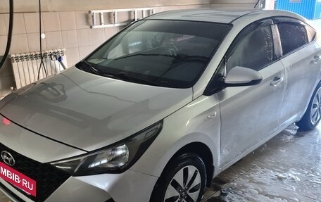 Hyundai Solaris II рестайлинг, 2018 год, 950 000 рублей, 6 фотография