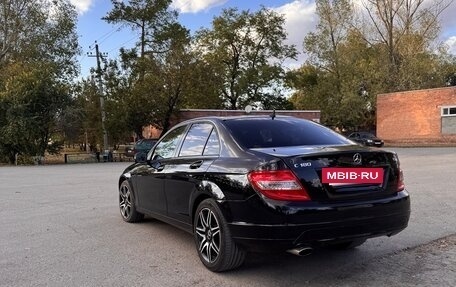 Mercedes-Benz C-Класс, 2010 год, 950 000 рублей, 4 фотография