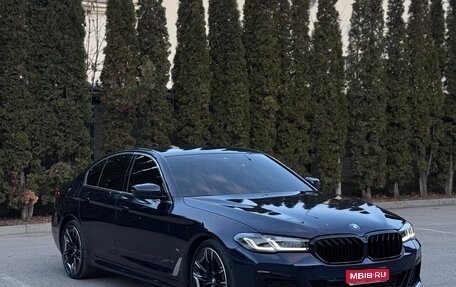 BMW 5 серия, 2021 год, 5 600 000 рублей, 1 фотография