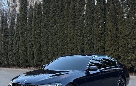 BMW 5 серия, 2021 год, 5 600 000 рублей, 3 фотография