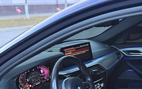 BMW 5 серия, 2021 год, 5 600 000 рублей, 6 фотография