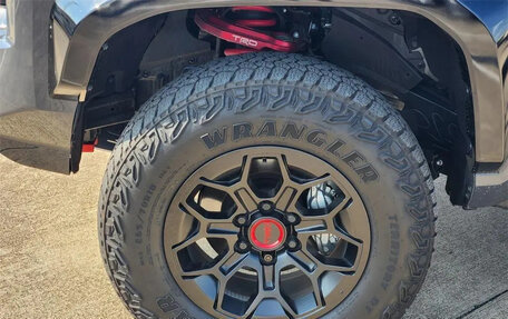 Toyota Tacoma, 2025 год, 6 000 000 рублей, 13 фотография