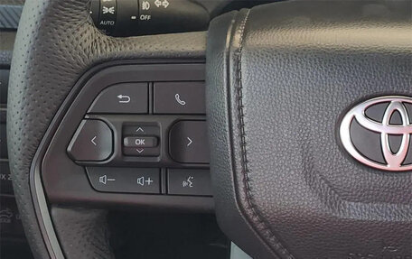 Toyota Tacoma, 2025 год, 6 000 000 рублей, 24 фотография