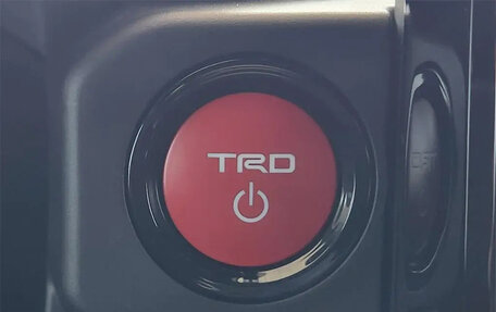 Toyota Tacoma, 2025 год, 6 000 000 рублей, 29 фотография