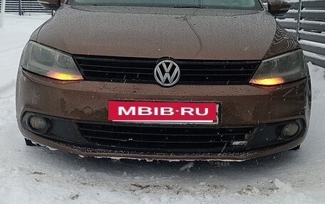 Volkswagen Jetta VI, 2012 год, 870 000 рублей, 2 фотография