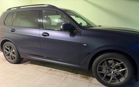 BMW X7, 2022 год, 11 000 000 рублей, 2 фотография