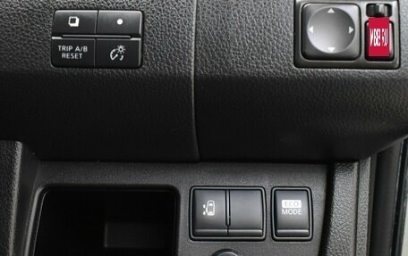 Nissan Serena IV, 2011 год, 1 220 000 рублей, 9 фотография