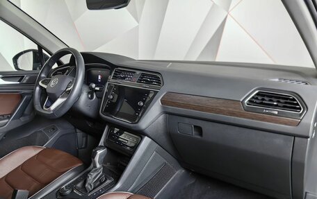 Volkswagen Tiguan II, 2021 год, 3 349 000 рублей, 13 фотография
