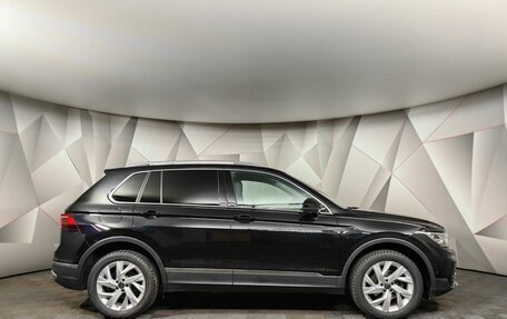 Volkswagen Tiguan II, 2021 год, 3 349 000 рублей, 6 фотография