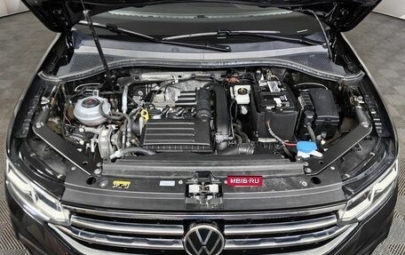 Volkswagen Tiguan II, 2021 год, 3 349 000 рублей, 11 фотография