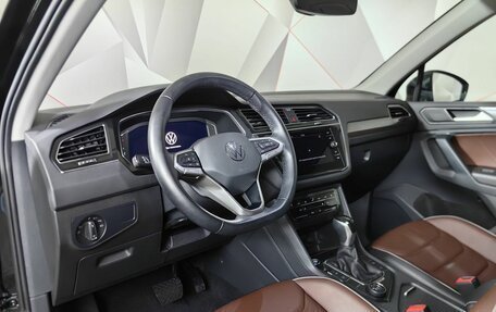 Volkswagen Tiguan II, 2021 год, 3 349 000 рублей, 19 фотография