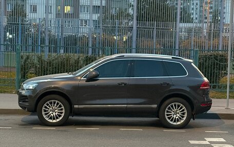 Volkswagen Touareg III, 2012 год, 1 550 000 рублей, 4 фотография