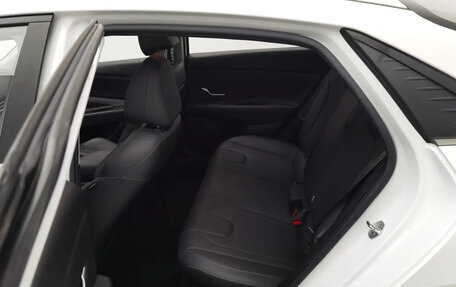 Hyundai Elantra, 2022 год, 1 175 065 рублей, 6 фотография