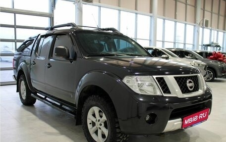 Nissan Navara (Frontier), 2010 год, 1 499 000 рублей, 3 фотография