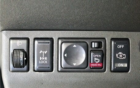 Nissan Navara (Frontier), 2010 год, 1 499 000 рублей, 24 фотография