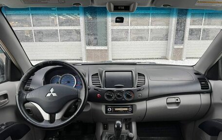 Mitsubishi L200 IV рестайлинг, 2007 год, 940 000 рублей, 11 фотография