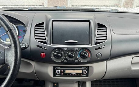 Mitsubishi L200 IV рестайлинг, 2007 год, 940 000 рублей, 13 фотография