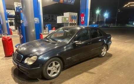 Mercedes-Benz C-Класс, 2000 год, 570 000 рублей, 1 фотография