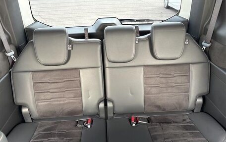 Honda Stepwgn, 2023 год, 2 730 000 рублей, 18 фотография