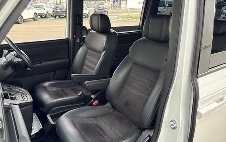 Honda Stepwgn, 2023 год, 2 730 000 рублей, 9 фотография