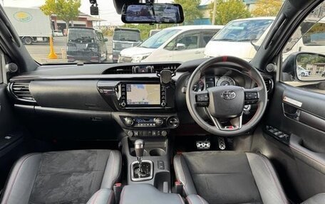 Toyota Hilux VIII, 2024 год, 4 400 116 рублей, 12 фотография