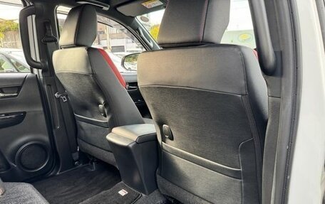 Toyota Hilux VIII, 2024 год, 4 400 116 рублей, 21 фотография