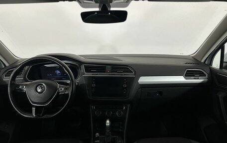 Volkswagen Tiguan II, 2018 год, 2 350 000 рублей, 7 фотография