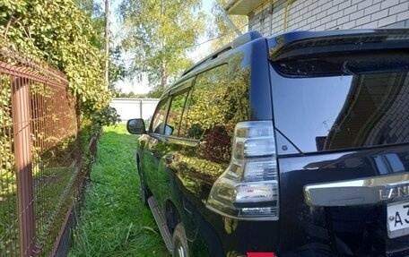 Toyota Land Cruiser Prado 150 рестайлинг 2, 2017 год, 3 950 000 рублей, 6 фотография