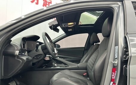 Hyundai Elantra, 2023 год, 1 760 000 рублей, 7 фотография