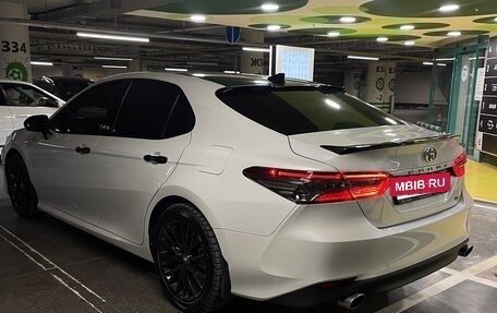 Toyota Camry, 2019 год, 2 590 000 рублей, 2 фотография