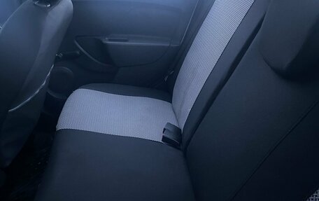 Renault Logan II, 2019 год, 970 000 рублей, 10 фотография