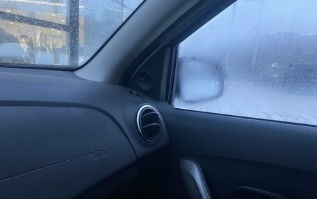 Renault Logan II, 2019 год, 970 000 рублей, 12 фотография