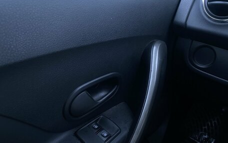 Renault Logan II, 2019 год, 970 000 рублей, 16 фотография