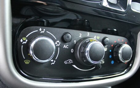 Renault Duster I рестайлинг, 2014 год, 819 000 рублей, 11 фотография