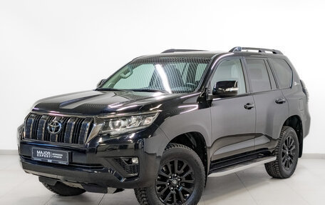 Toyota Land Cruiser Prado 150 рестайлинг 2, 2022 год, 7 345 000 рублей, 1 фотография