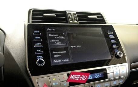 Toyota Land Cruiser Prado 150 рестайлинг 2, 2022 год, 7 345 000 рублей, 17 фотография