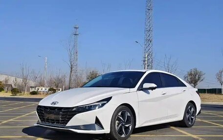 Hyundai Elantra, 2022 год, 1 190 000 рублей, 1 фотография