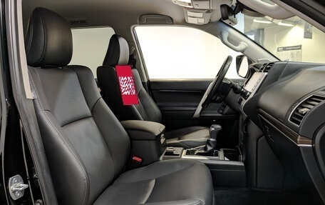 Toyota Land Cruiser Prado 150 рестайлинг 2, 2022 год, 7 345 000 рублей, 23 фотография