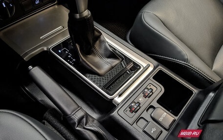 Toyota Land Cruiser Prado 150 рестайлинг 2, 2022 год, 7 345 000 рублей, 29 фотография