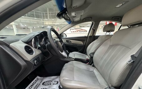 Chevrolet Cruze II, 2013 год, 975 000 рублей, 10 фотография