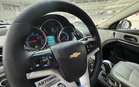 Chevrolet Cruze II, 2013 год, 975 000 рублей, 13 фотография