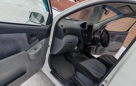 Toyota FunCargo, 2000 год, 380 000 рублей, 12 фотография