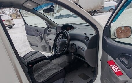 Toyota FunCargo, 2000 год, 380 000 рублей, 9 фотография