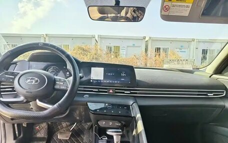 Hyundai Elantra, 2022 год, 1 190 000 рублей, 3 фотография