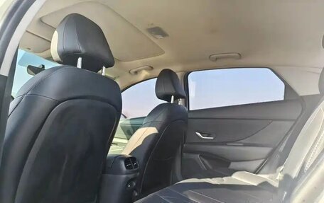 Hyundai Elantra, 2022 год, 1 190 000 рублей, 4 фотография