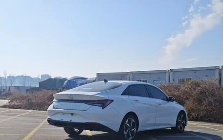 Hyundai Elantra, 2022 год, 1 190 000 рублей, 8 фотография