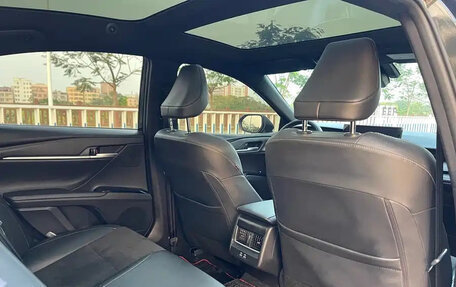 Toyota Camry, 2024 год, 3 700 000 рублей, 10 фотография